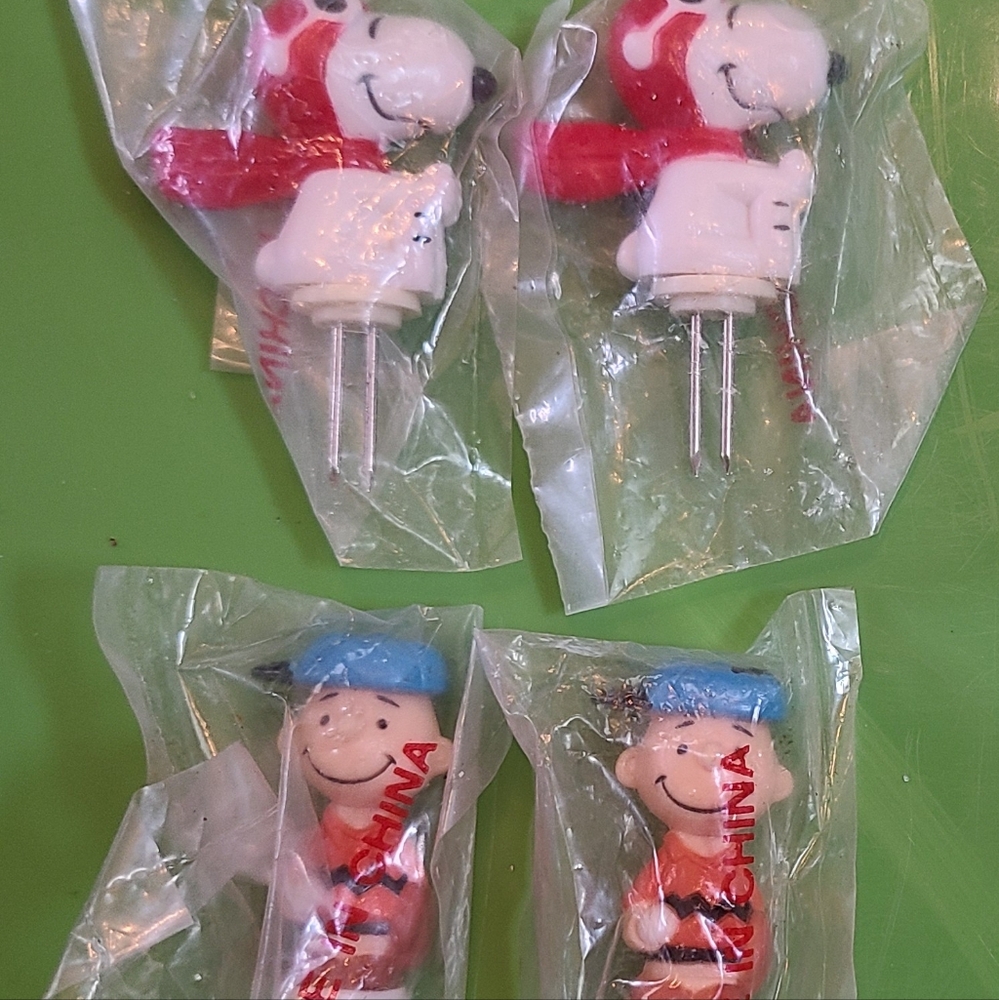 1966 Peanuts Character Corn Cob Holders